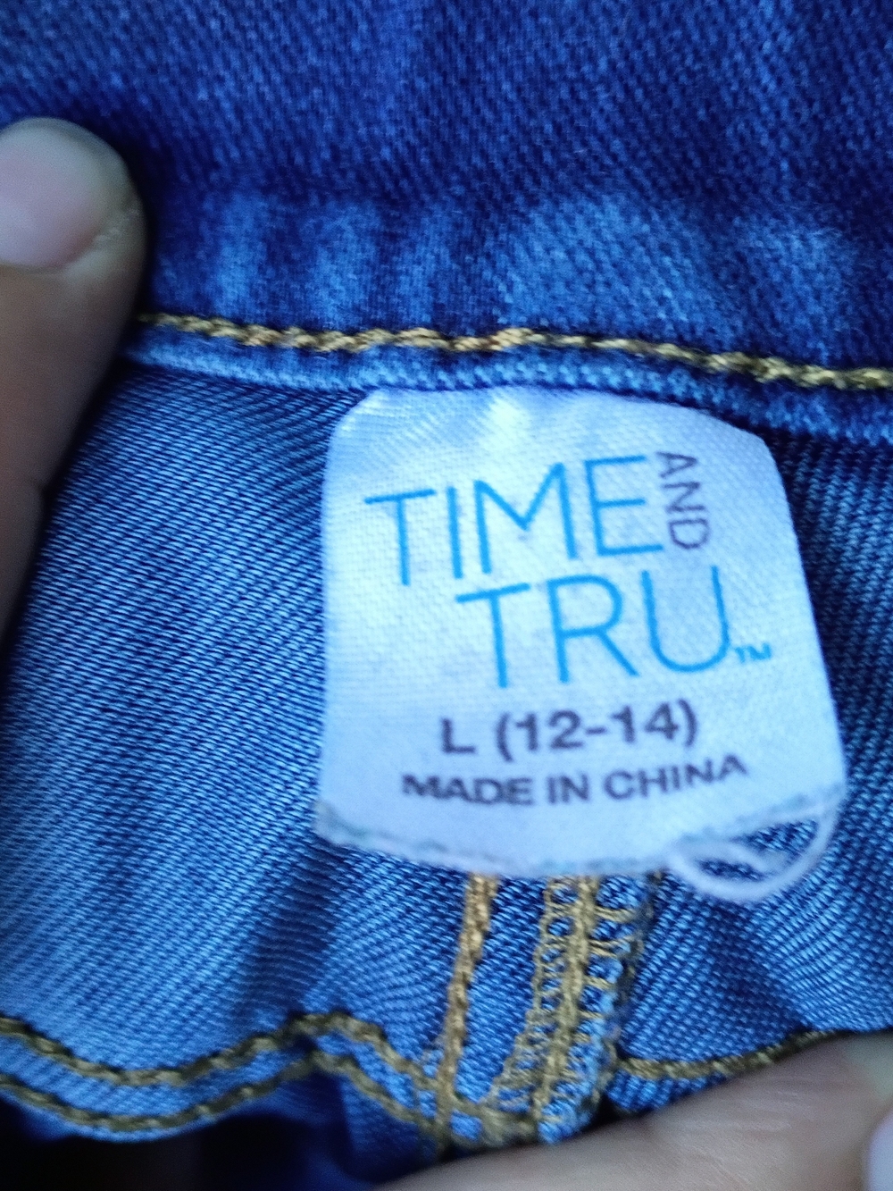 Time and Tru Women's Blue Denim Jeans - L (12-14)